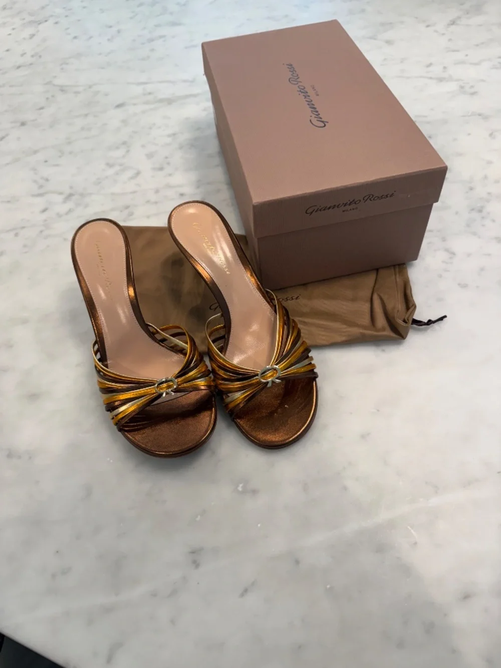 NIB Gianvito Rossi Vyna metallic leather mule sandals 38 8